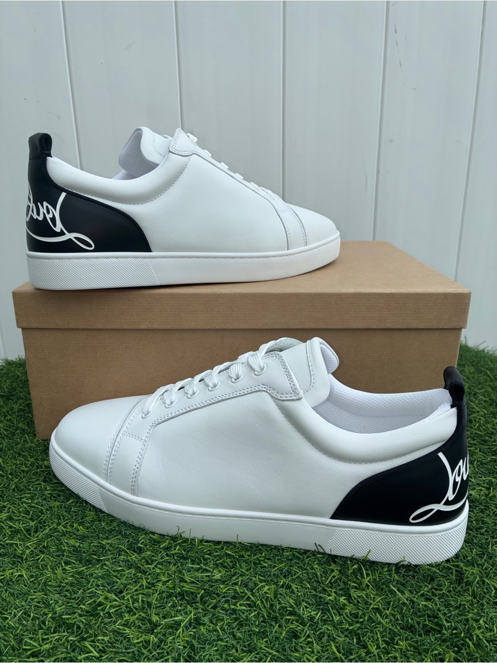 CHRISTIAN LOUBOUTIN FUN LOUIS JUNIOR WHITE LEATHER BLACK LOGO SNEAKERS SZ 46 NEW